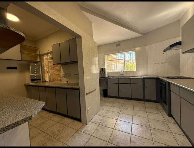 4 BEDROOM PROPERTY TO RENT IN CHRISMAR